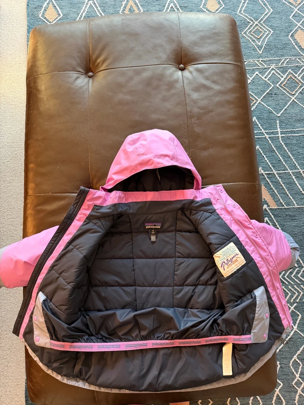 Patagonia Girls Pink and Light Gray Hooded Winter Jacket XS (5-6)
